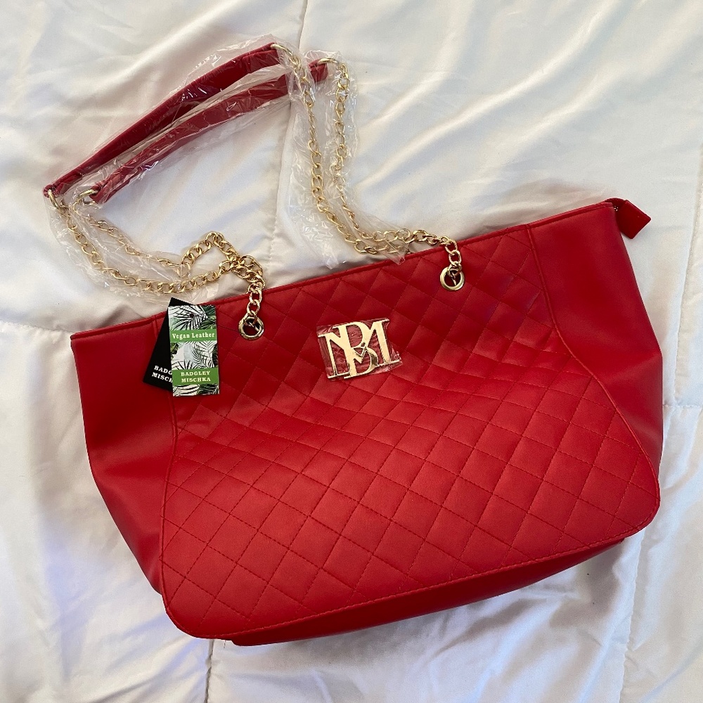 Badgley Mischka Quilted Chain Strap Bag